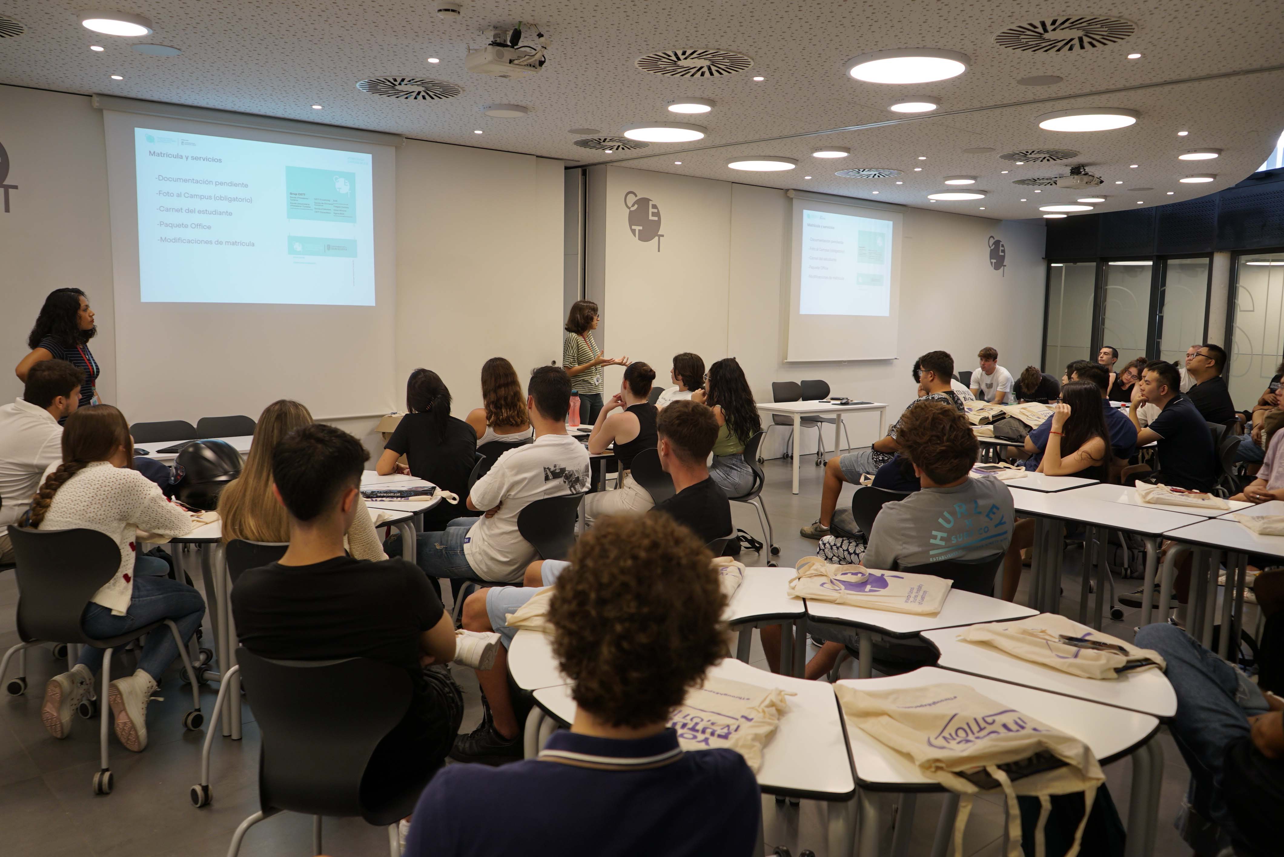 Photography from: Nuevo curso académico 23-24: todas las novedades. | CETT